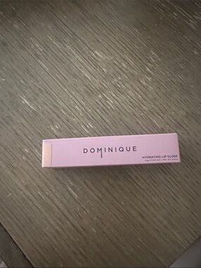 Dominique Hydrating Lip Gloss - color: creamer